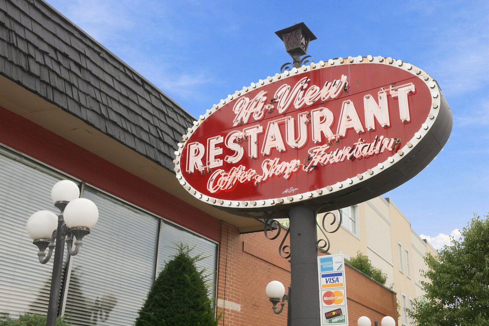 Hi-View Restaurant sign, a classic diner since 1962